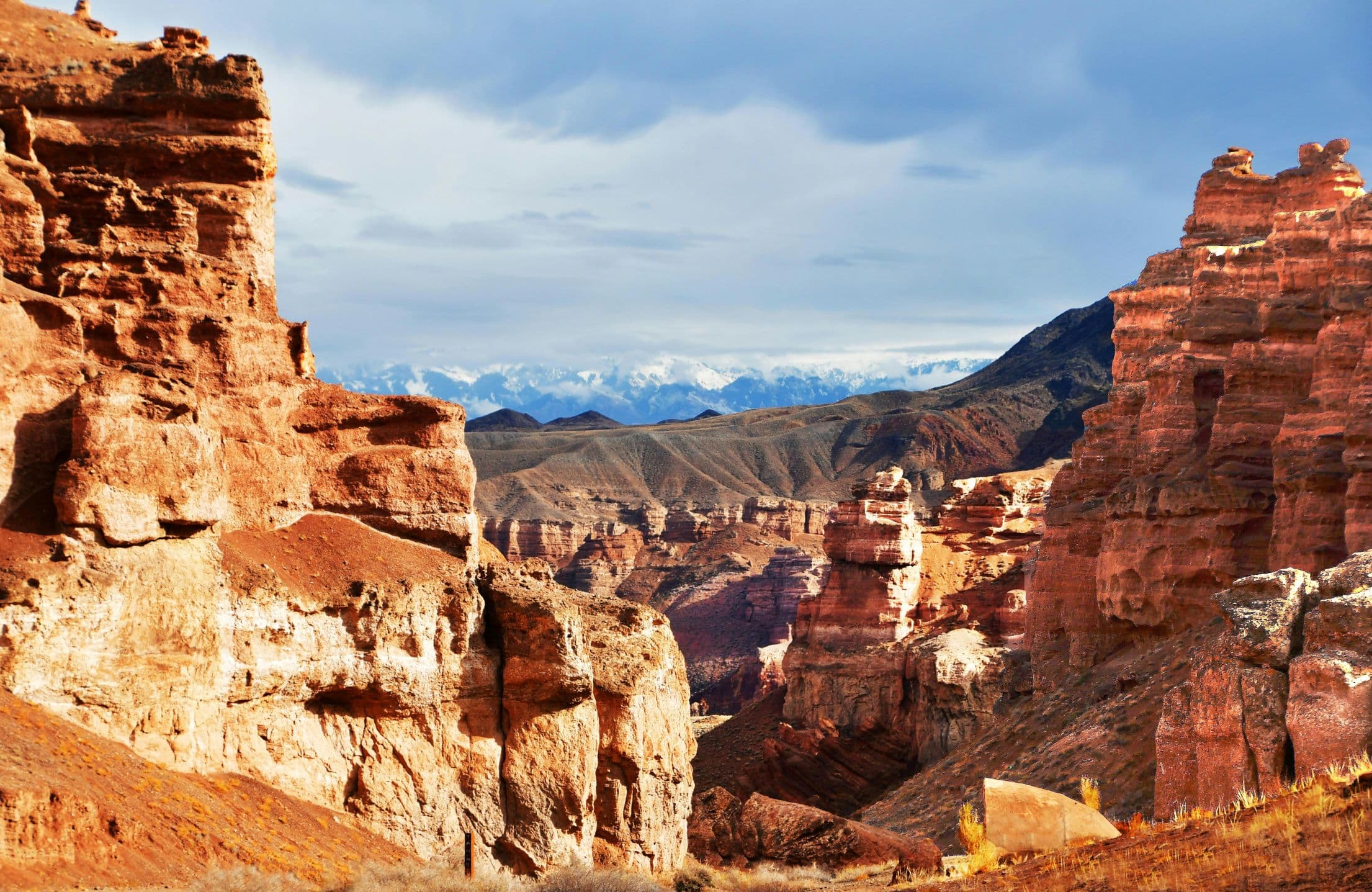Kazakhstan eVisa requirements - beautiful Central Asian destinations and landmarks for visa travelers