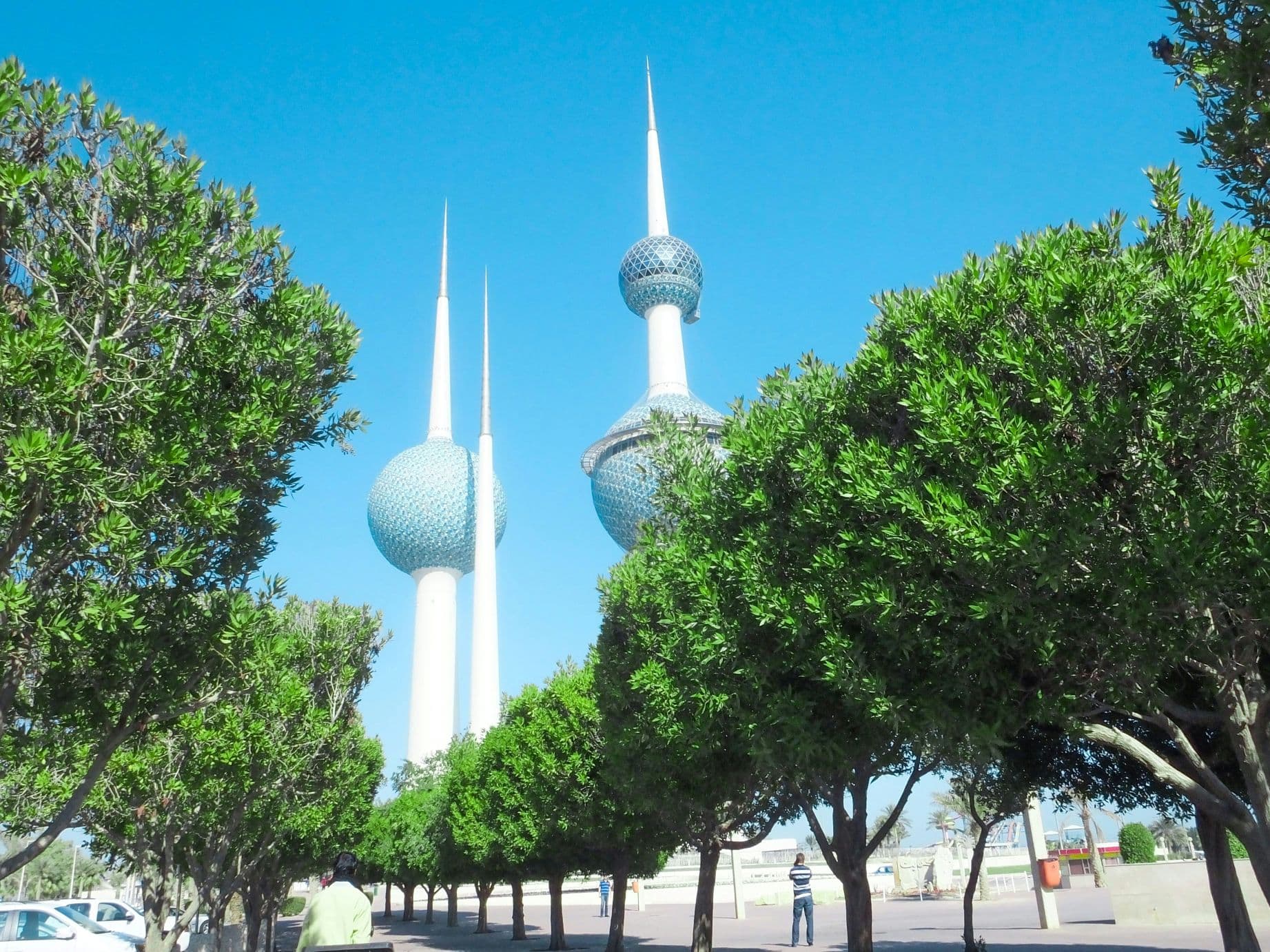 Kuwait eVisa requirements - beautiful Middle Eastern destinations and landmarks for visa travelers