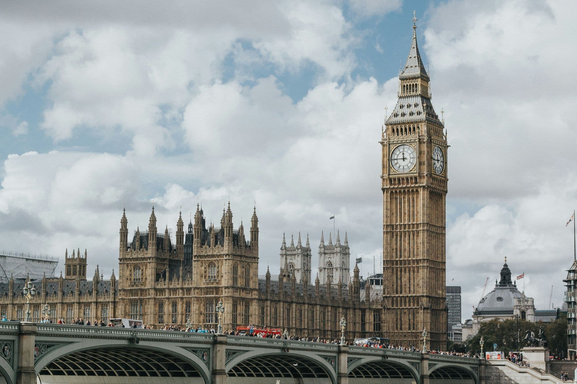 United Kingdom eVisa requirements - beautiful European destinations and landmarks for visa travelers